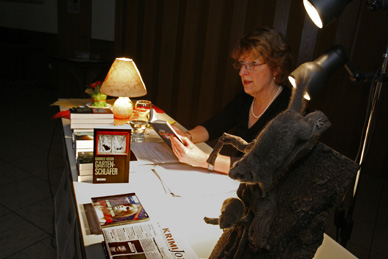 Gabriele Keiser liest aus Der Gartenschl&auml;fer