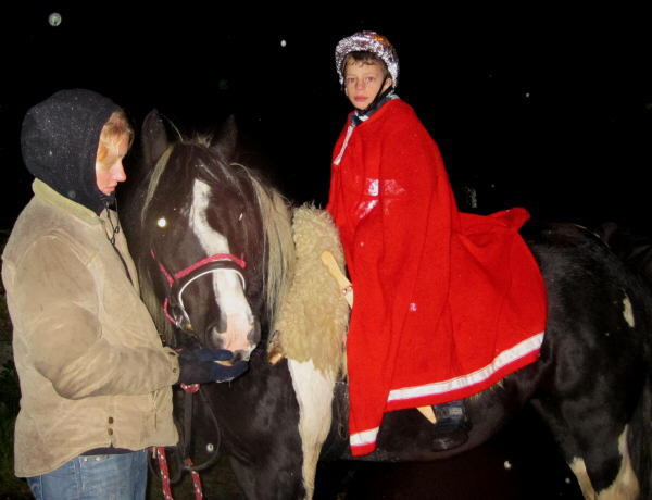 Simon, schon ein alter Hase als St. Martin, diesmal auf NschoTschi Simon Schaub als St. Martin