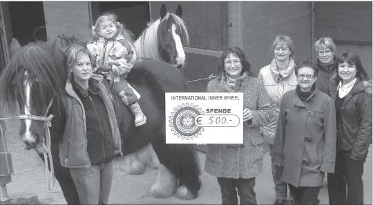 Emily auf Gina Emily auf Gina